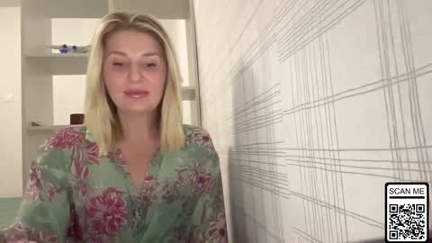 blondie_xoxoxo online show from 10.31.25