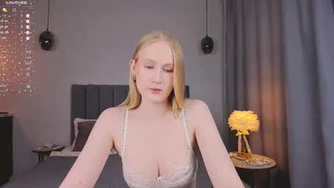 Mia online show from 02.27.25