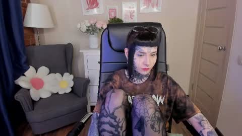 Snapshot of blood__mary chatting on 06.19.26 Mary online show from 06.19.26