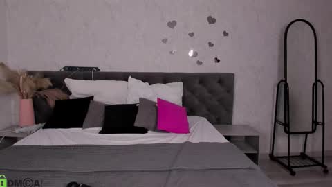 Sonya GTM2 TuWeThFrSaSu 0900am-1500pm online show from 11.23.25