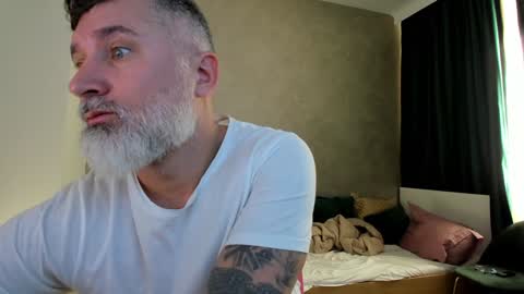 Snapshot of blowmyxxl chatting on 01.07.25 Nico online show from 01.07.25