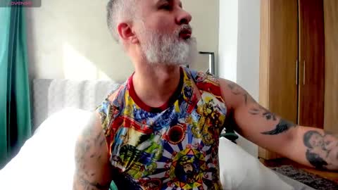 Snapshot of blowmyxxl chatting on 03.07.25 Nico online show from 03.07.25