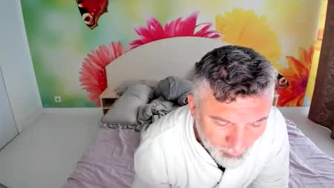 Snapshot of blowmyxxl chatting on 10.09.25 Nico online show from 10.09.25