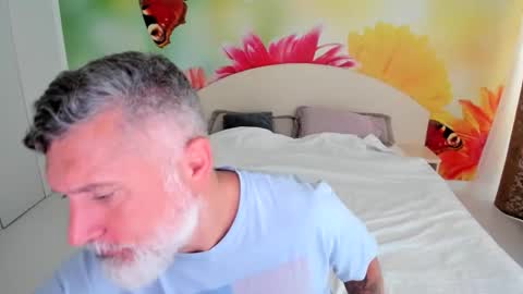 Snapshot of blowmyxxl chatting on 11.14.25 Nico online show from 11.14.25