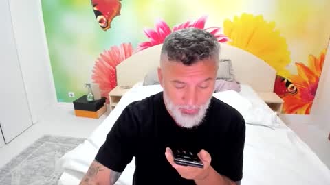 Snapshot of blowmyxxl chatting on 11.20.25 Nico online show from 11.20.25