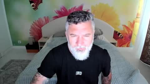 Snapshot of blowmyxxl chatting on 11.30.25 Nico online show from 11.30.25