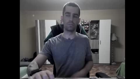 Snapshot of blue_eyed_wolf chatting on 12.15.24 Runaway online show from 12.15.24