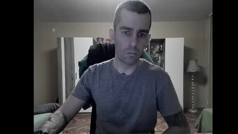 Snapshot of blue_eyed_wolf chatting on 12.29.24 Runaway online show from 12.29.24