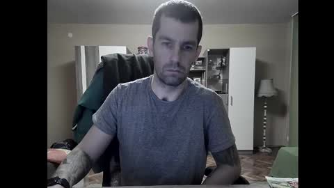 Snapshot of blue_eyed_wolf chatting on 01.18.25 Runaway online show from 01.18.25