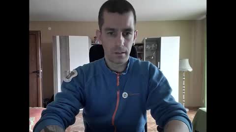 Snapshot of blue_eyed_wolf chatting on 02.05.25 Runaway online show from 02.05.25