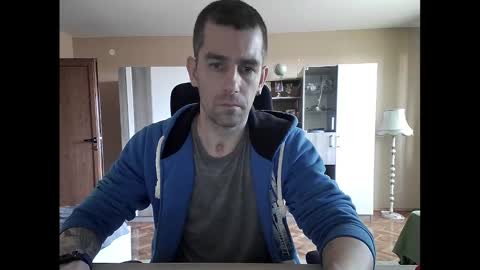 Snapshot of blue_eyed_wolf chatting on 03.05.25 Runaway online show from 03.05.25