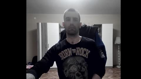 Snapshot of blue_eyed_wolf chatting on 02.02.26 Runaway online show from 02.02.26