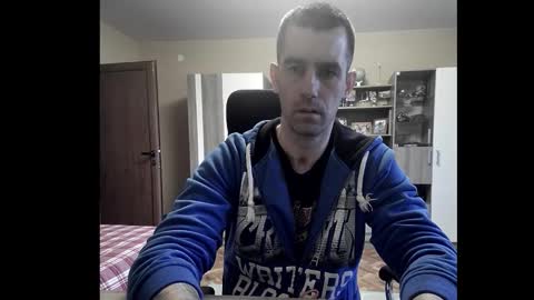 Snapshot of blue_eyed_wolf chatting on 02.05.26 Runaway online show from 02.05.26