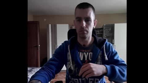 Snapshot of blue_eyed_wolf chatting on 02.27.26 Runaway online show from 02.27.26