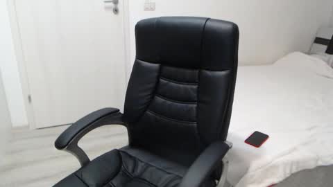 Snapshot of blue_eyes96 chatting on 01.30.25 Juliet online show from 01.30.25