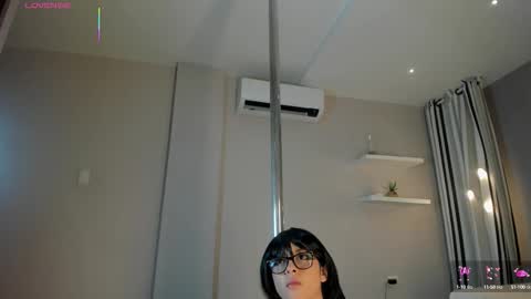 blue_sixx online show from 10.12.25