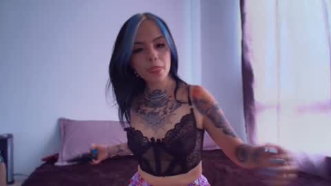 Alice bleu for friends  online show from 12.21.25