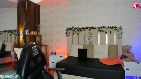 blue_tay1 online show from 02.14.26