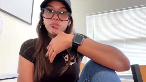 Snapshot of blueaby1 chatting on 09.27.25 blueaby1 online show from 09.27.25