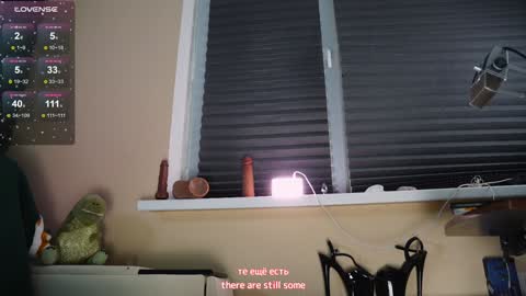 Snapshot of bluecherryyy chatting on 12.20.24 Lika online show from 12.20.24