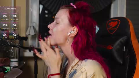 Snapshot of bluecherryyy chatting on 11.16.25 Lika online show from 11.16.25