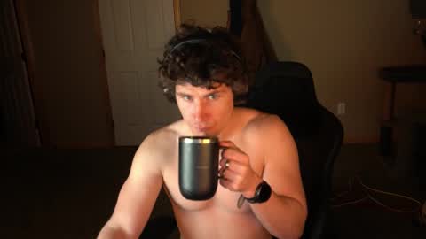 Snapshot of bluecoffee chatting on 03.01.26 bluecoffee online show from 03.01.26