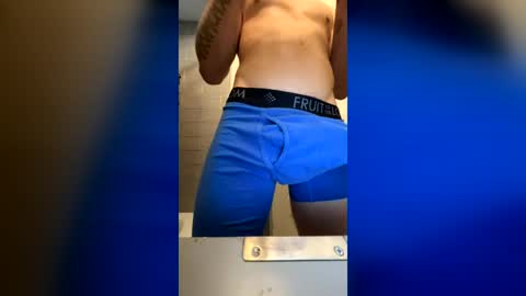 Snapshot of bluecollarbullxxx chatting on 06.25.26 bluecollarbullxxx online show from 06.25.26