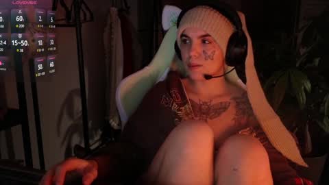 Snapshot of bluedweeb chatting on 12.31.24 Blue online show from 12.31.24