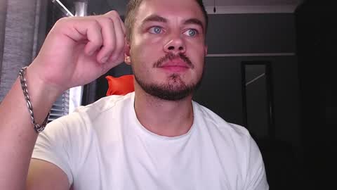 blueeyeboy0 online show from 12.19.24