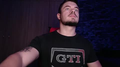 blueeyeboy0 online show from 02.17.25