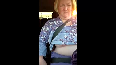 BlueEyezDiamond online show from 02.17.26