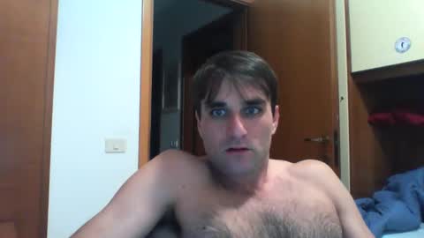 Snapshot of bluejoee chatting on 10.20.25 bluejoee online show from 10.20.25