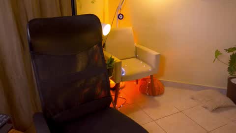 FLORAA online show from 10.09.25