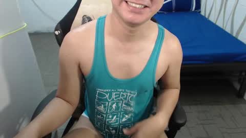 Snapshot of blueranger27 chatting on 02.07.25 Andy Tan online show from 02.07.25