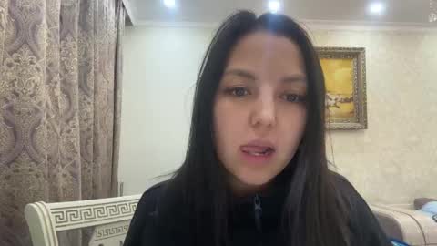 Snapshot of bluesilk_sins chatting on 01.06.26 bluesilk_sins online show from 01.06.26