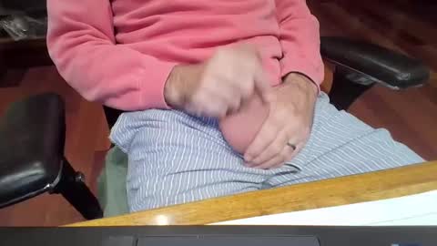 Snapshot of bluespycy chatting on 12.19.24 bluespycy online show from 12.19.24