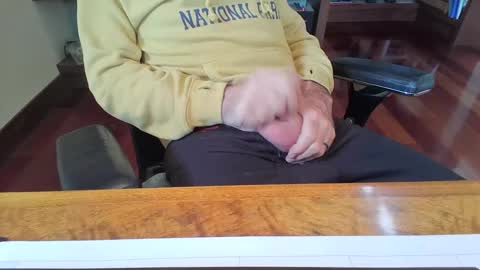 Snapshot of bluespycy chatting on 12.28.24 bluespycy online show from 12.28.24