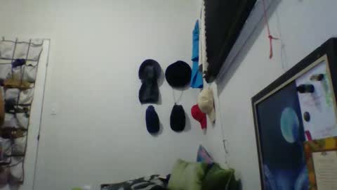 Snapshot of bluevegeta143 chatting on 02.25.26 bluevegeta143 online show from 02.25.26