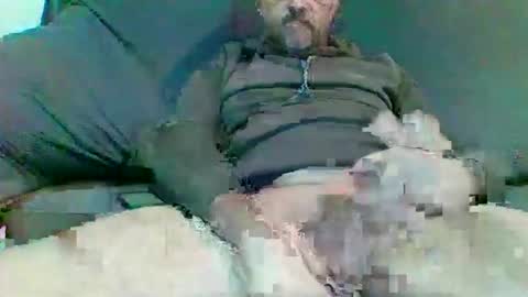 Snapshot of blueyes78 chatting on 02.26.26 blueyes78 online show from 02.26.26