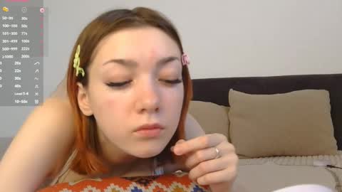 Snapshot of blush_lover chatting on 11.16.25 Kate online show from 11.16.25