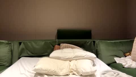 Snapshot of bluskyzz chatting on 02.03.25 BluSky online show from 02.03.25