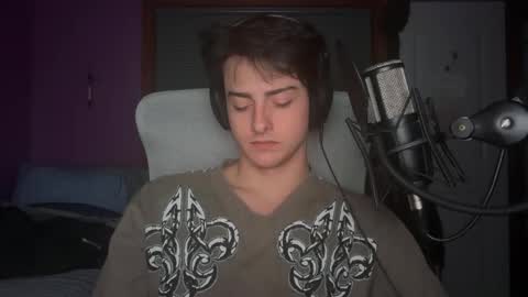 Snapshot of bluskyzz chatting on 12.22.25 BluSky online show from 12.22.25