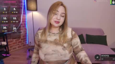  Lina  online show from 12.05.24