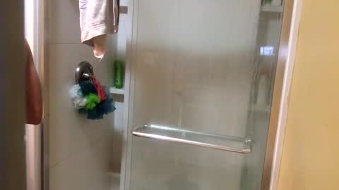 Snapshot of bodyyattiyatti chatting on 10.22.25 Sailorartemis online show from 10.22.25