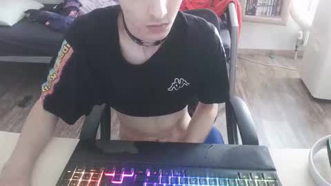Snapshot of bohnfabian318 chatting on 06.03.26 Shadow Femboy online show from 06.03.26