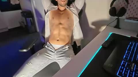 Snapshot of boiteasex chatting on 09.13.25 boiteasex online show from 09.13.25