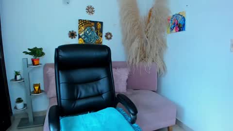  Salma Independent Model online show from 02.12.25