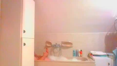 borntosuck online show from 04.16.26