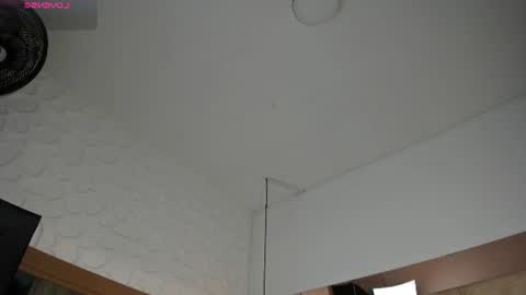 Snapshot of bonet_iris chatting on 06.26.26 bonet_iris online show from 06.26.26