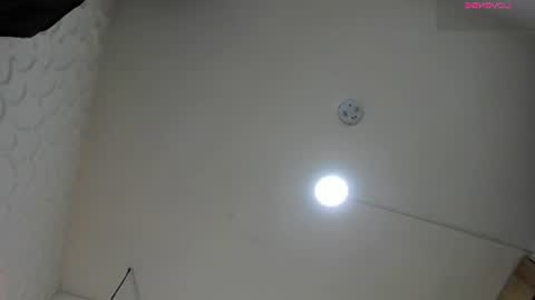 Snapshot of bonet_iris chatting on 07.14.26 bonet_iris online show from 07.14.26